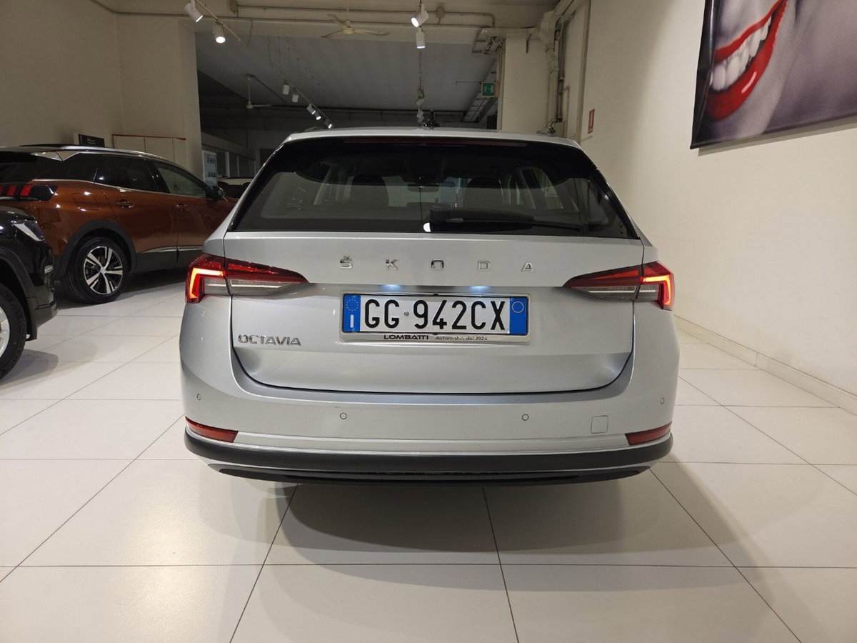 Skoda Octavia Station Wagon 2.0 tdi Executive 115cv (4)