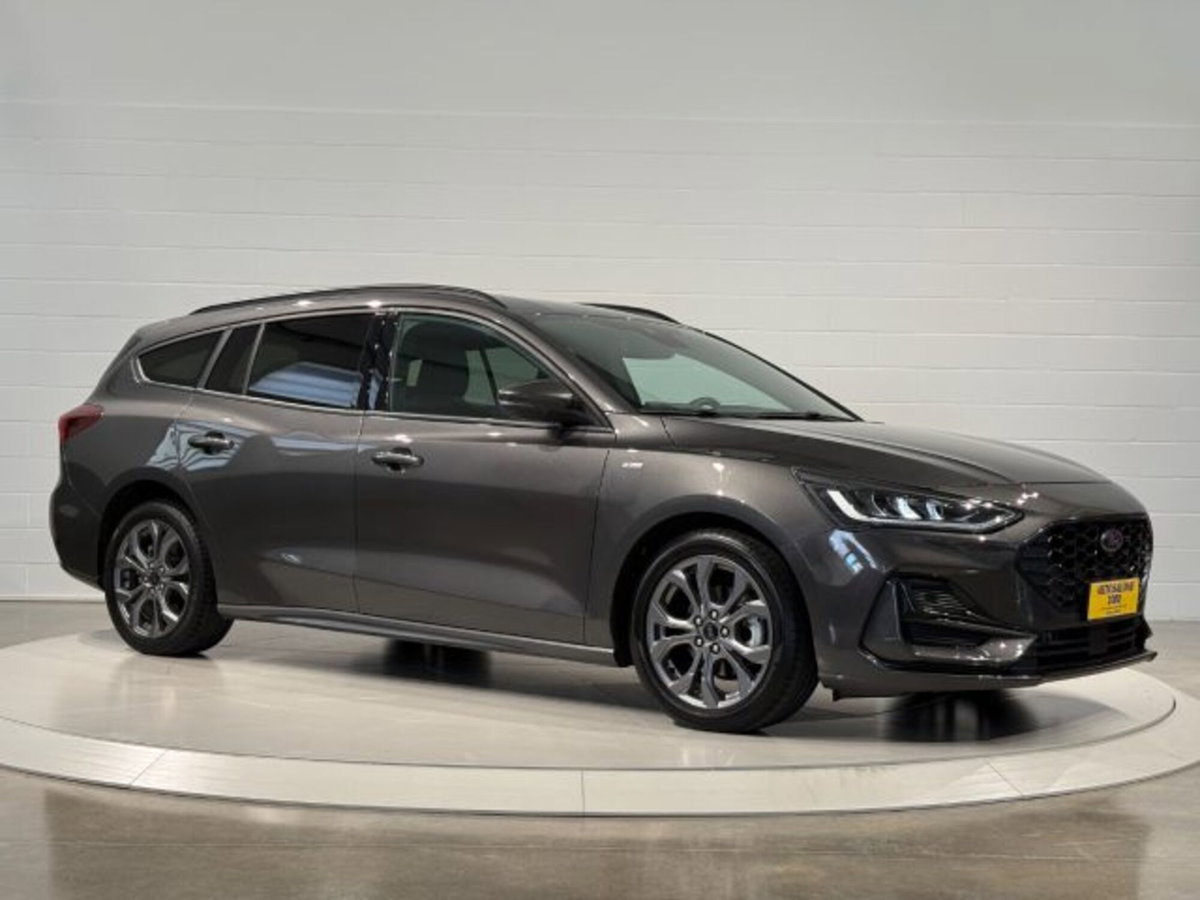 Ford Focus Station Wagon 1.0 EcoBoost Hybrid 125 CV SW ST-Line (7)
