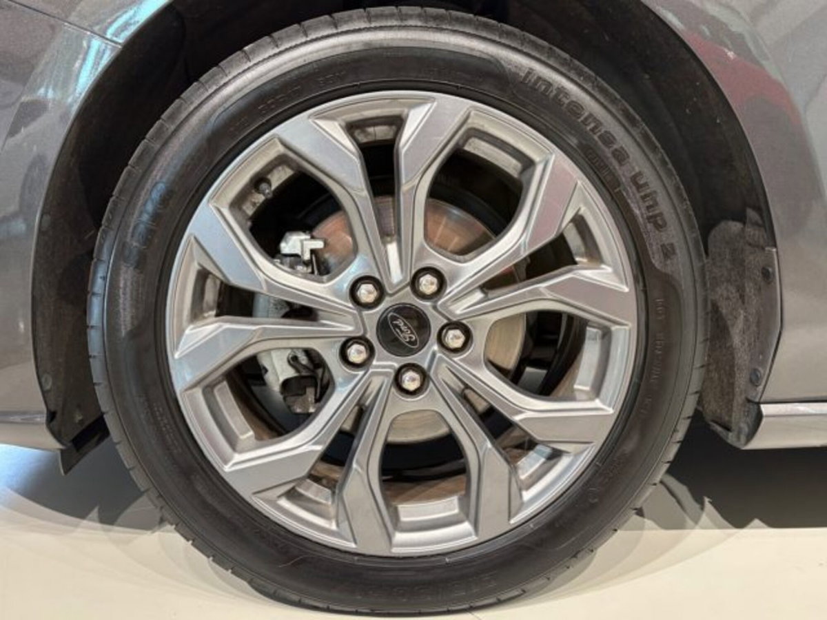 Ford Focus Station Wagon 1.0 EcoBoost Hybrid 125 CV SW ST-Line (9)