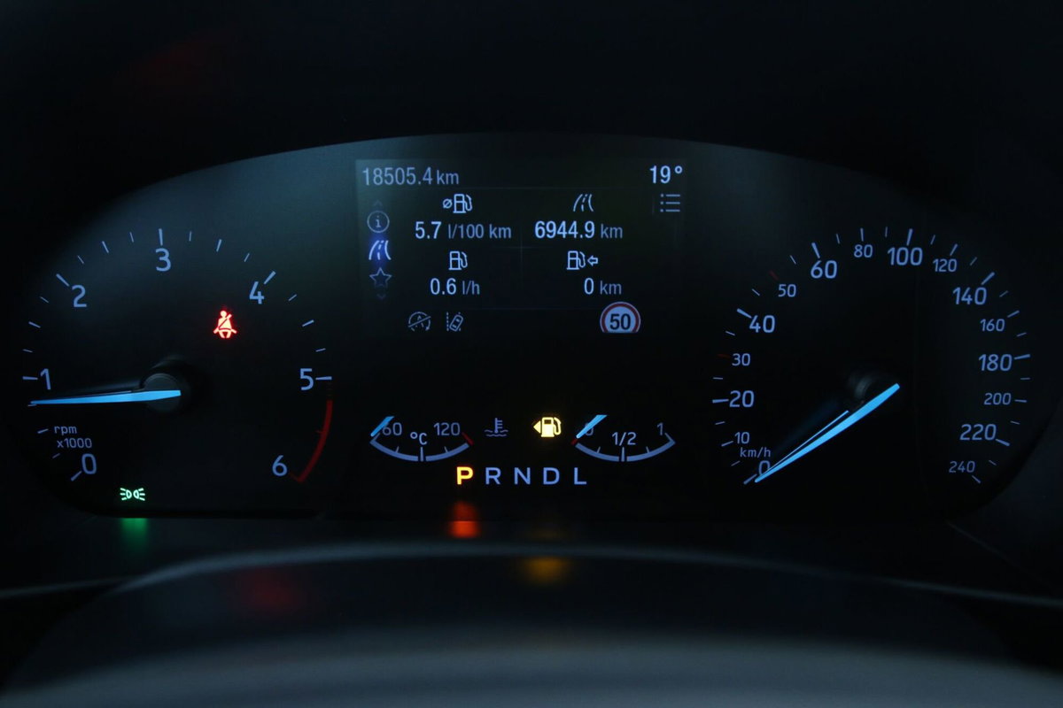 Ford Focus Station Wagon 1.5 EcoBlue 115 CV automatico SW Active Design (11)