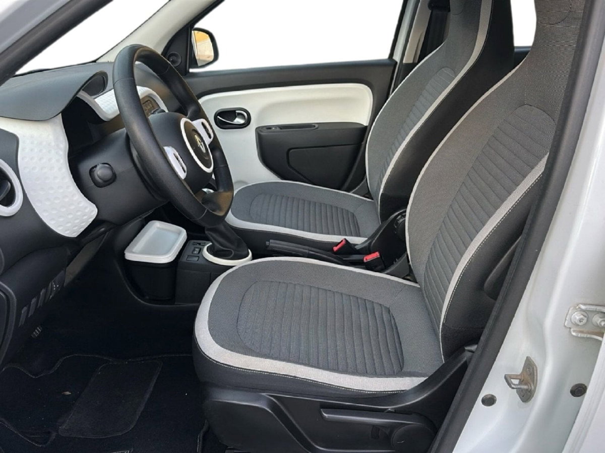 Renault Twingo 1.0 SCe Wave (9)