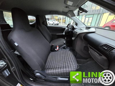 Toyota iQ 1.3 Executive (13)