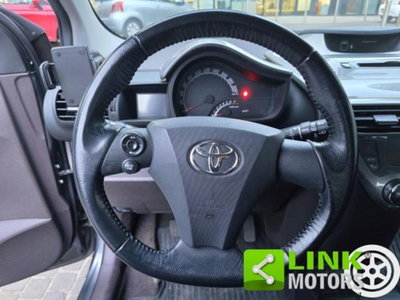 Toyota iQ 1.3 Executive (6)