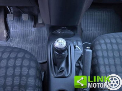 Toyota iQ 1.3 Executive (8)