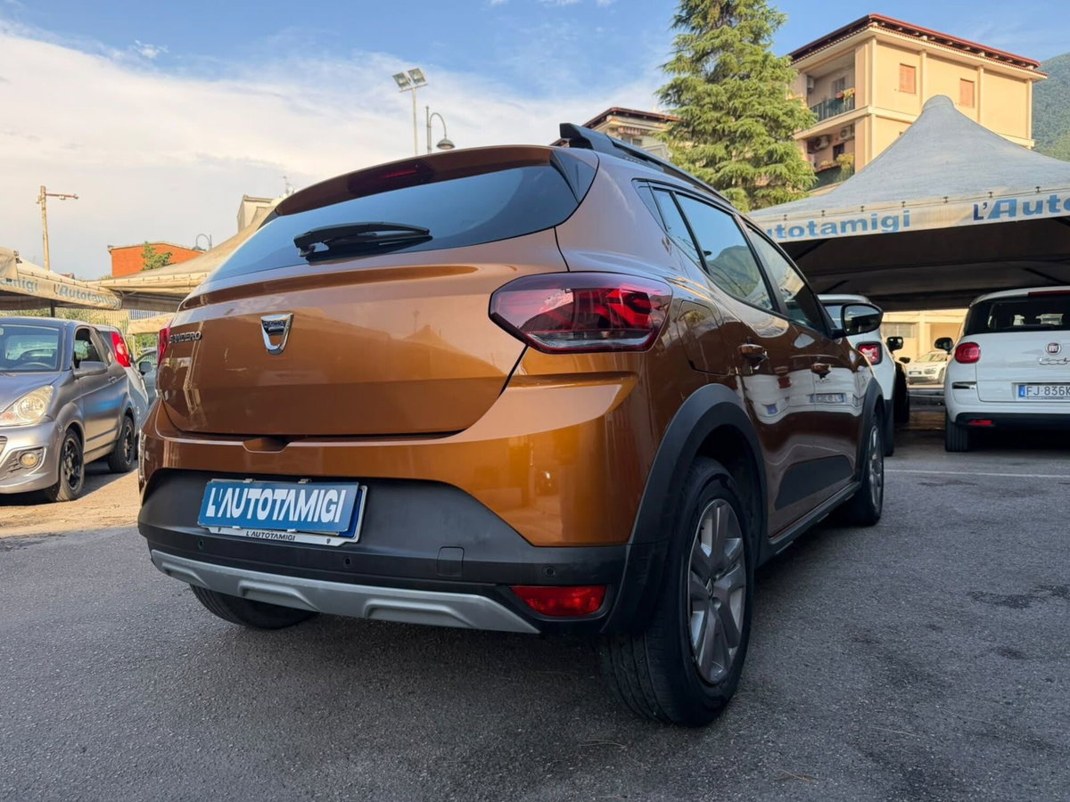 Dacia Sandero Stepway 1.0 TCe 100CV ECO-G 15th Anniversary (4)