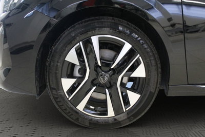 Peugeot 208 PureTech 100 Stop&Start 5 porte Allure (3)