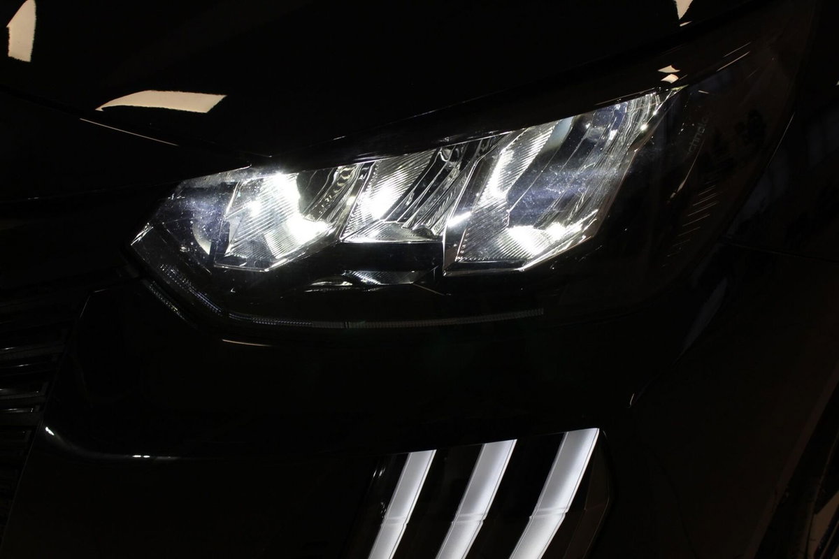 Peugeot 208 PureTech 100 Stop&Start 5 porte Allure (5)