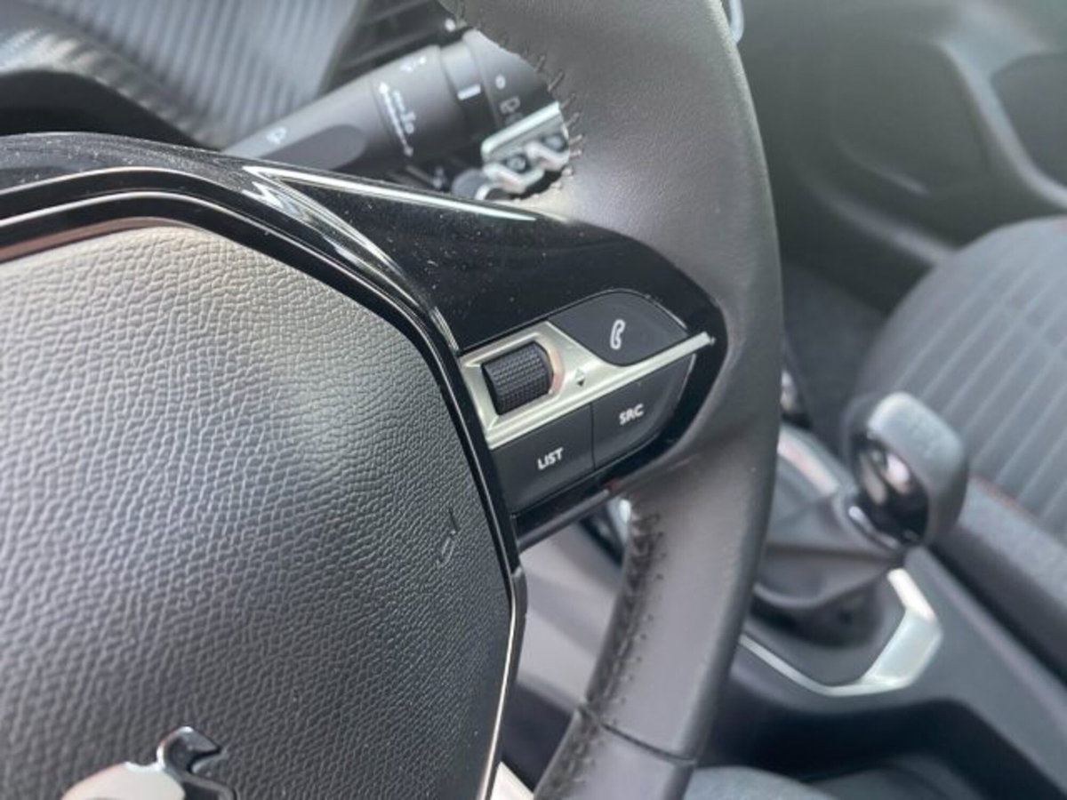 Peugeot 208 1.2 puretech Active s&s 75cv (12)