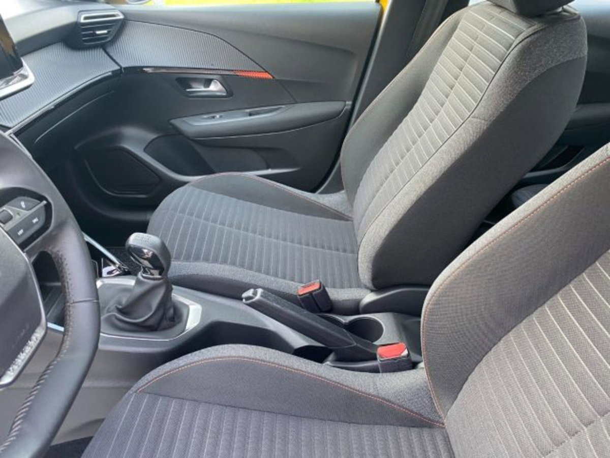 Peugeot 208 1.2 puretech Active s&s 75cv (7)