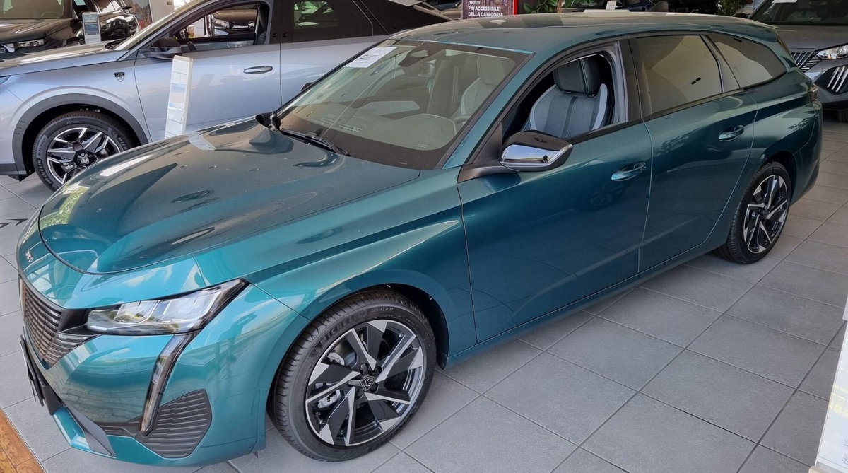 Peugeot 308 SW 1.5 bluehdi Allure s&s 130cv eat8