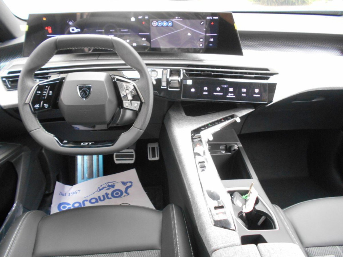 Peugeot 5008 1.2 hybrid GT 145cv 7p.ti e-dcs6 (6)