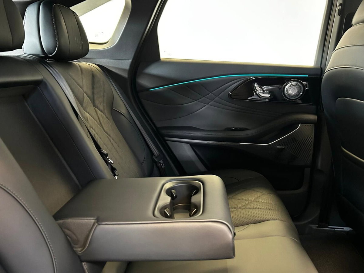 Omoda Omoda 9 SHS-P 1.5 tgdi phev Premium i-awd (16)