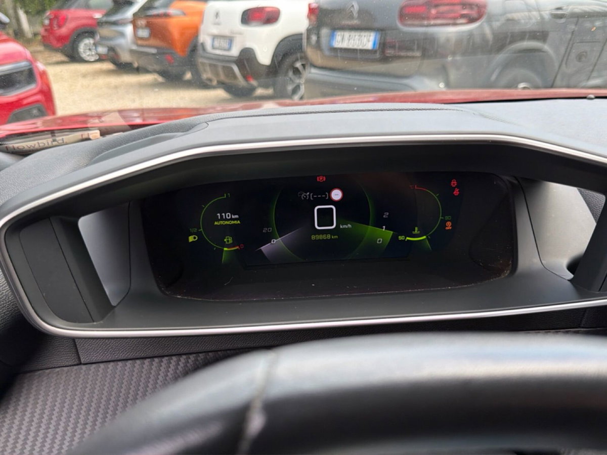 Peugeot 2008 PureTech 130 S&S Allure Pack (15)