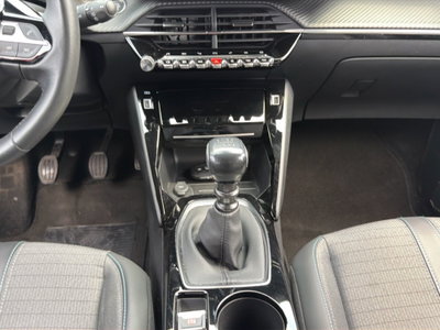 Peugeot 2008 PureTech 130 S&S Allure Pack (17)