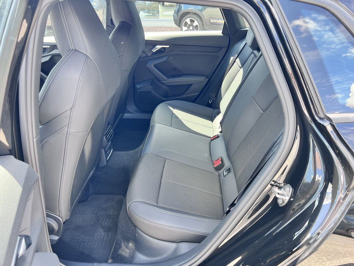 Audi A3 Sedan 35 TFSI S tronic S line edition (6)