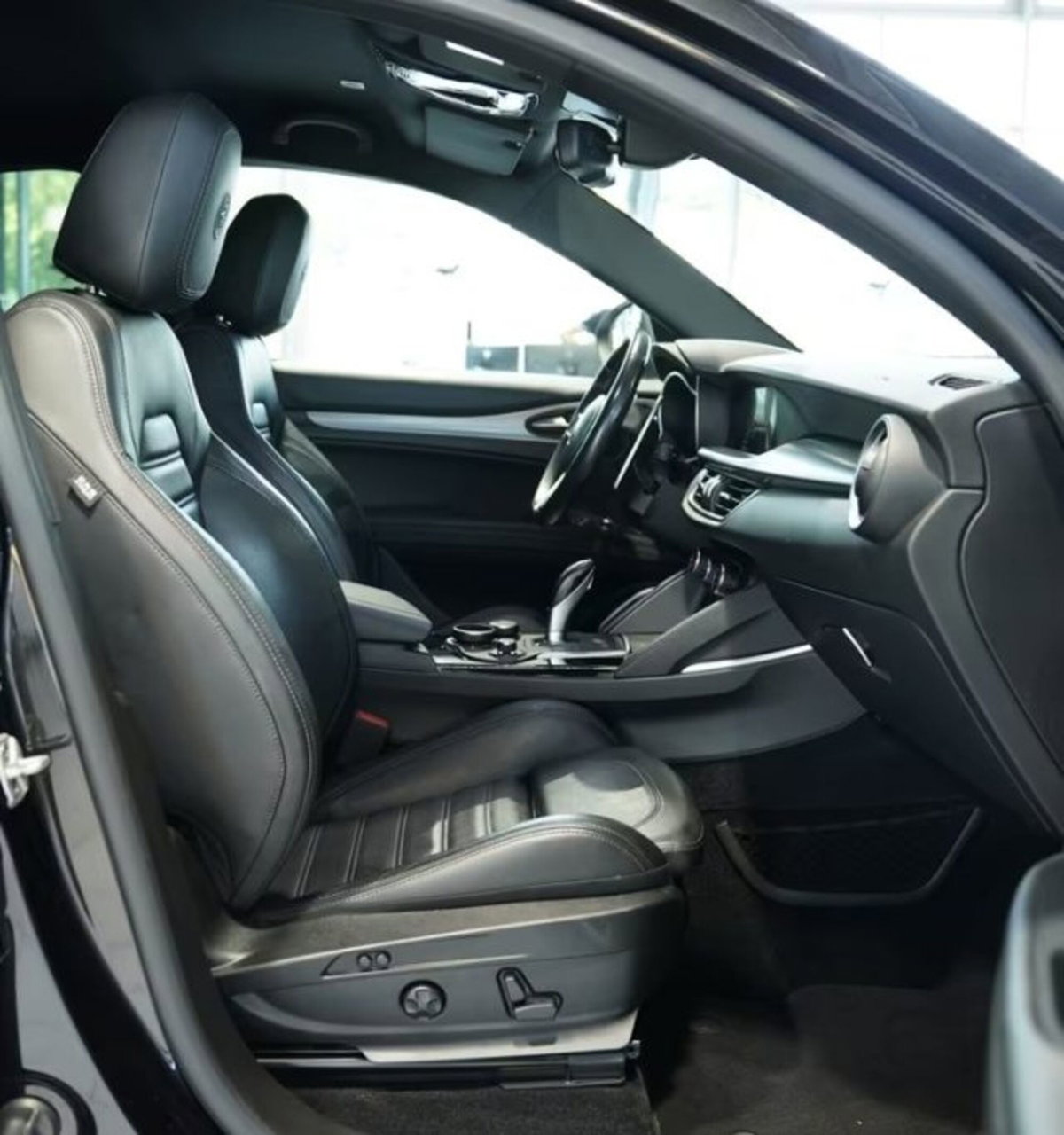 Alfa Romeo Stelvio Stelvio 2.0 Turbo 280 CV AT8 Q4 Veloce (11)
