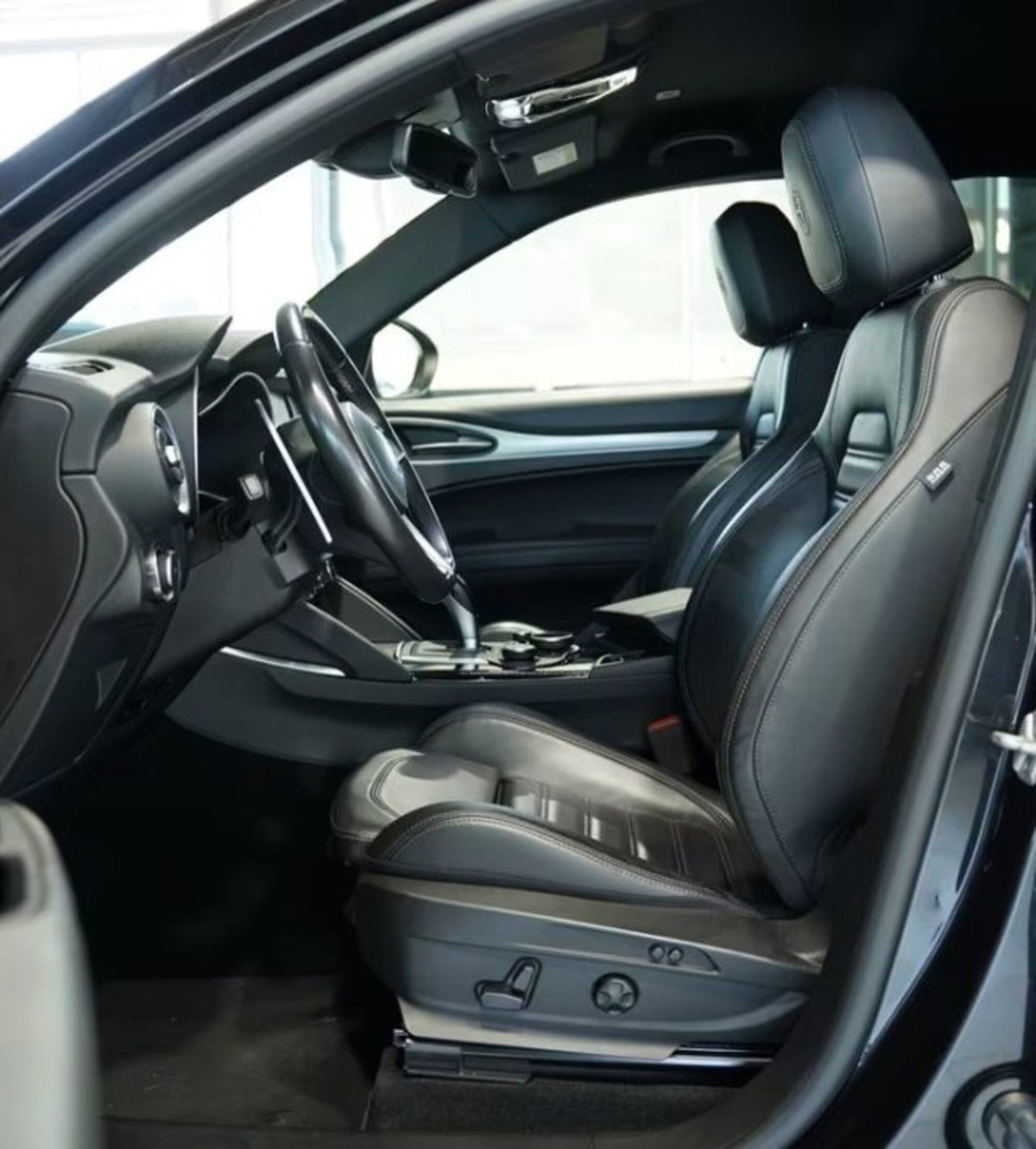 Alfa Romeo Stelvio Stelvio 2.0 Turbo 280 CV AT8 Q4 Veloce (19)