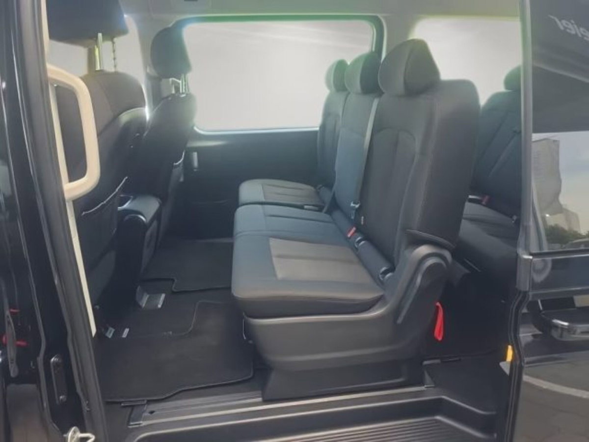 Hyundai Staria 2.2 2wd auto (7)