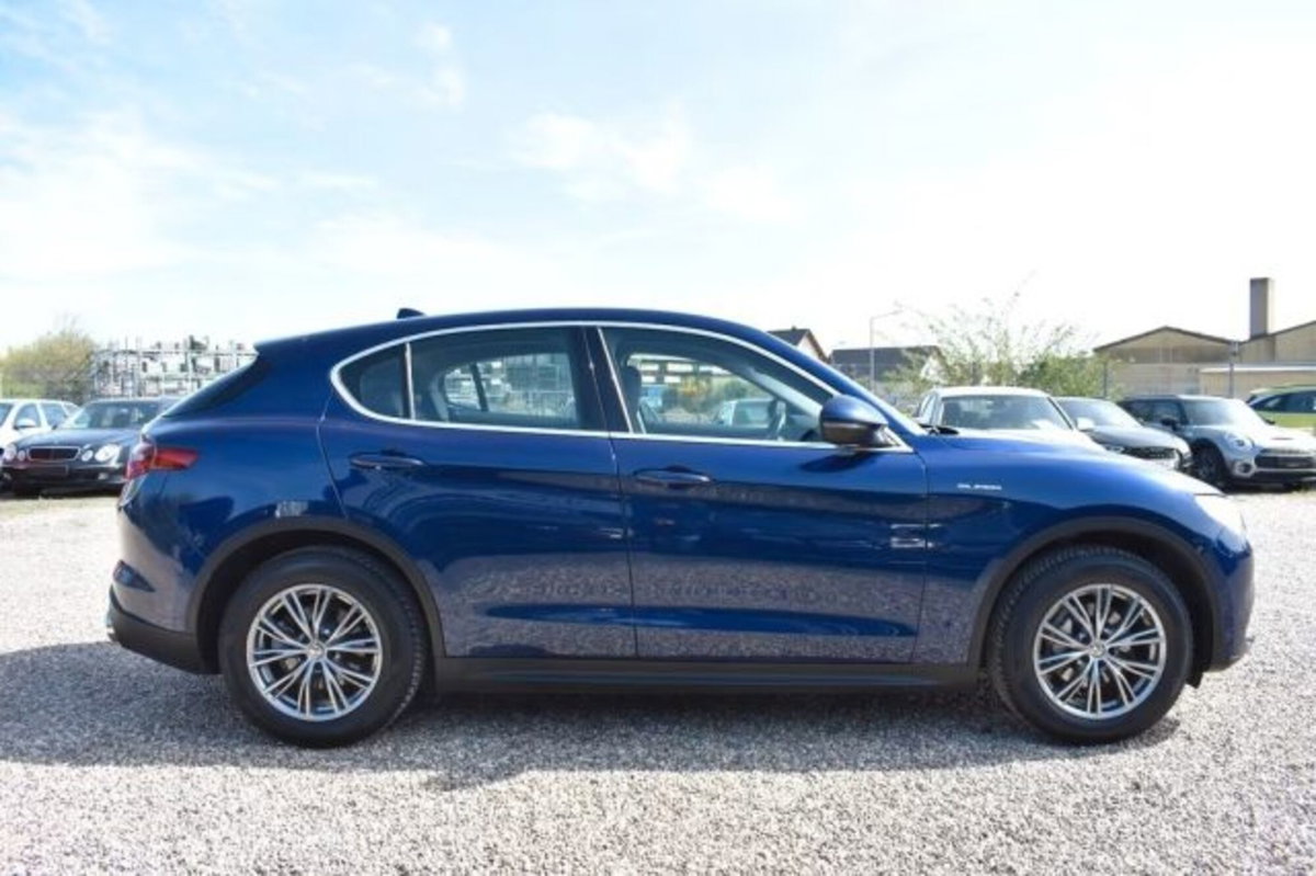 Alfa Romeo Stelvio Stelvio 2.0 Turbo 200 CV AT8 Q4 Super Business (3)