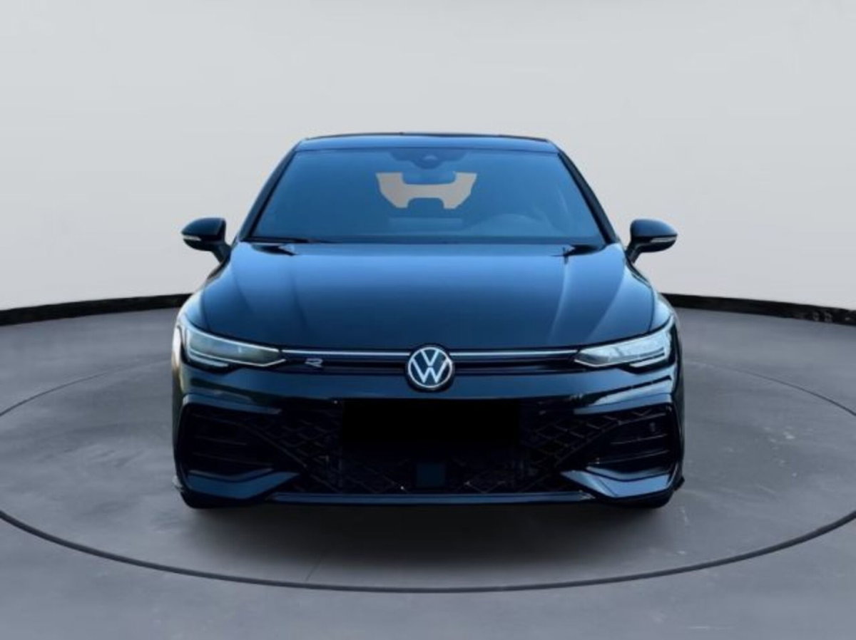 Volkswagen Golf Variant 1.5 TSI 150 CV EVO ACT R-Line (2)