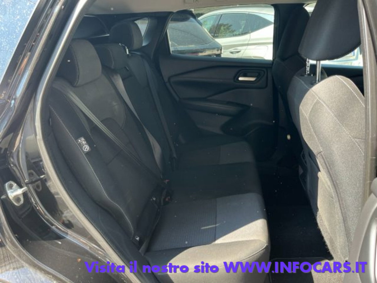 Nissan Qashqai 1.3 mhev N-Connecta 2wd 140cv (8)