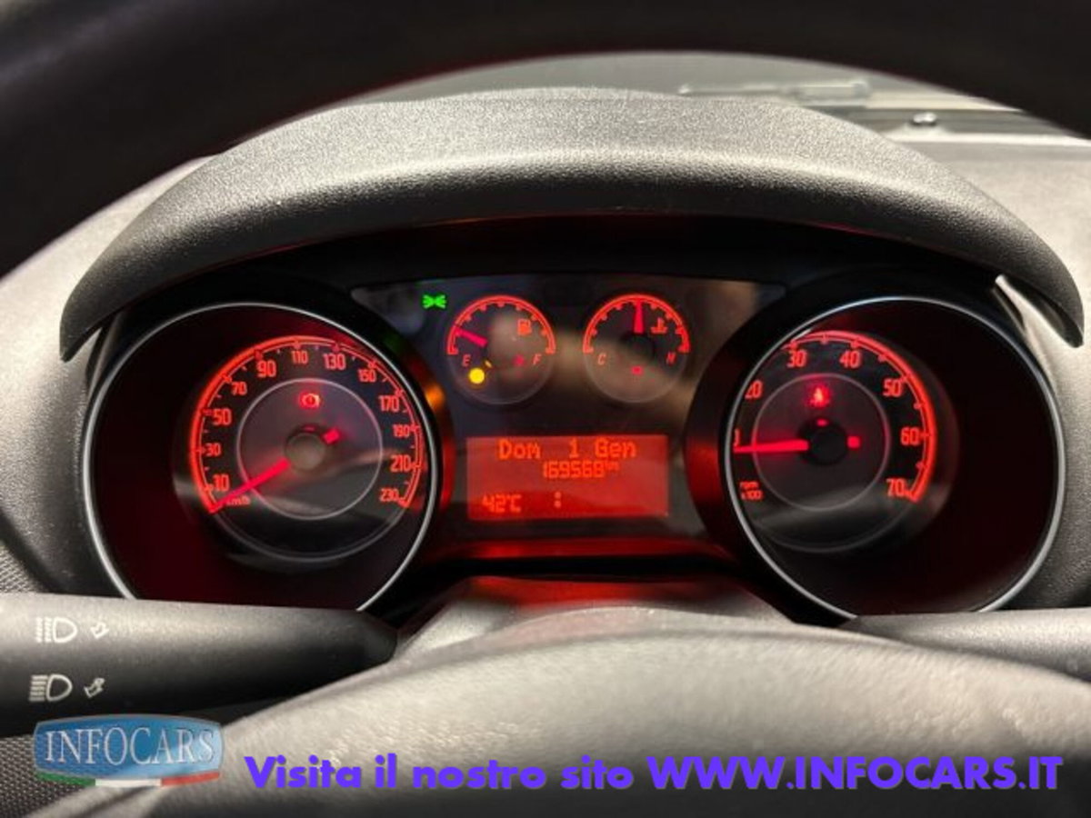 Fiat Punto 1.3 MJT II S&S 95 CV 5 porte Street (12)