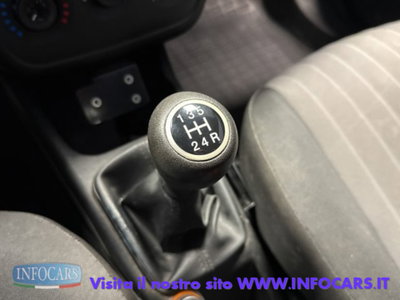 Fiat Punto 1.3 MJT II S&S 95 CV 5 porte Street (14)