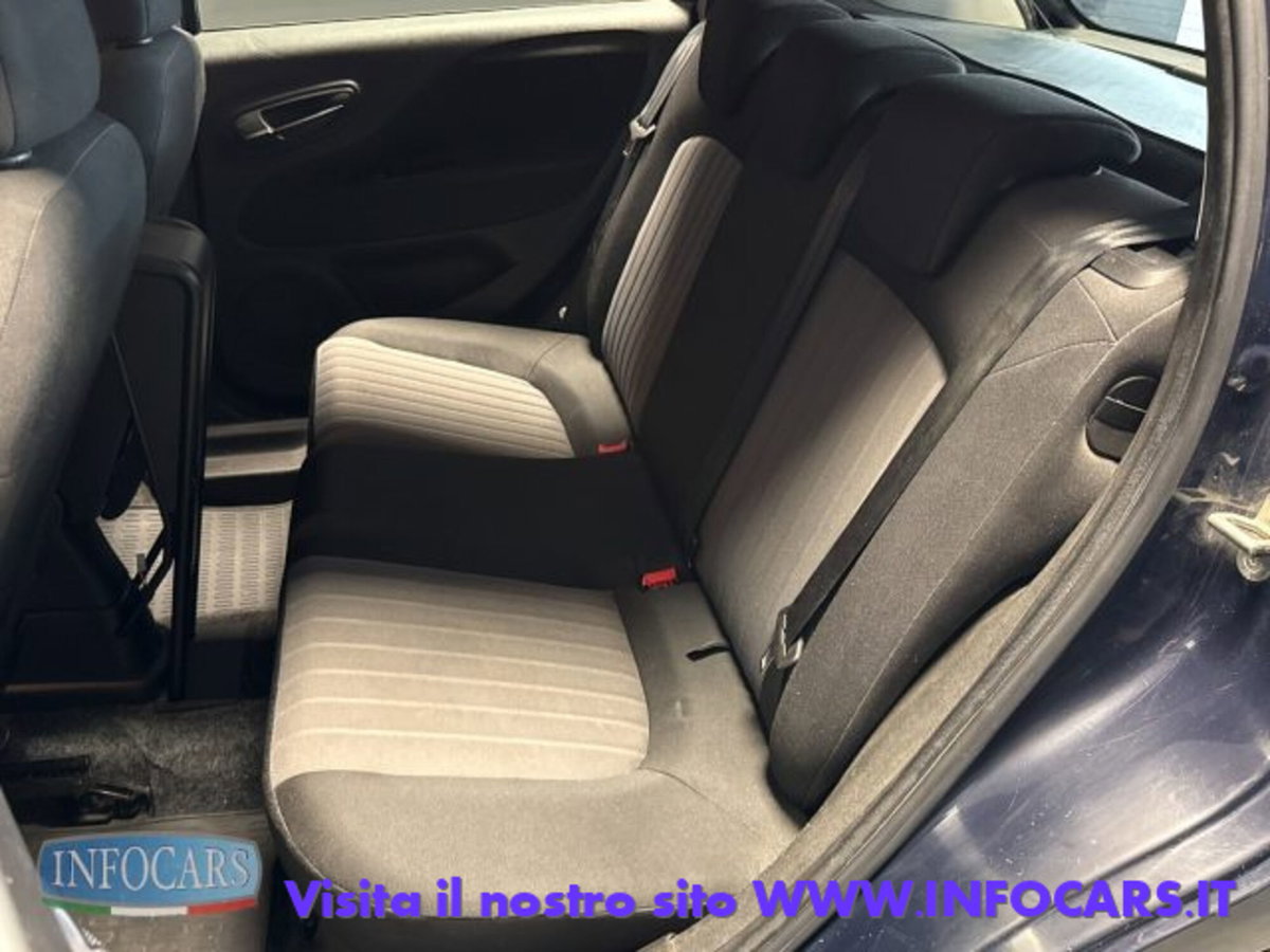 Fiat Punto 1.3 MJT II S&S 95 CV 5 porte Street (7)