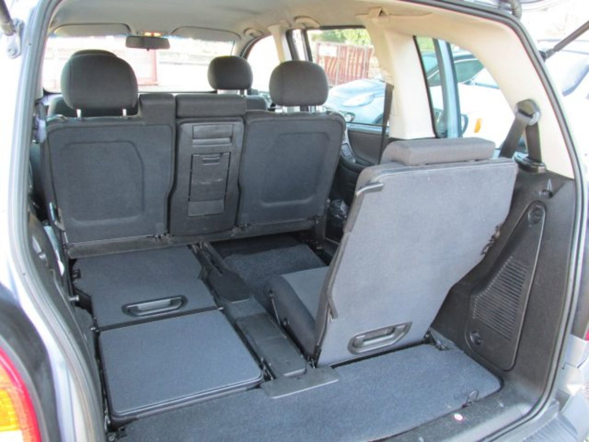 Opel Zafira 16V cat Eco M Fashion Line (12)