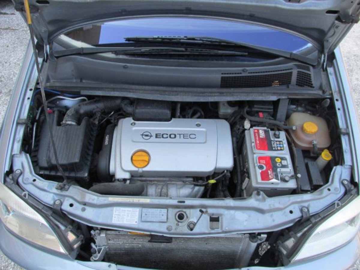 Opel Zafira 16V cat Eco M Fashion Line (14)