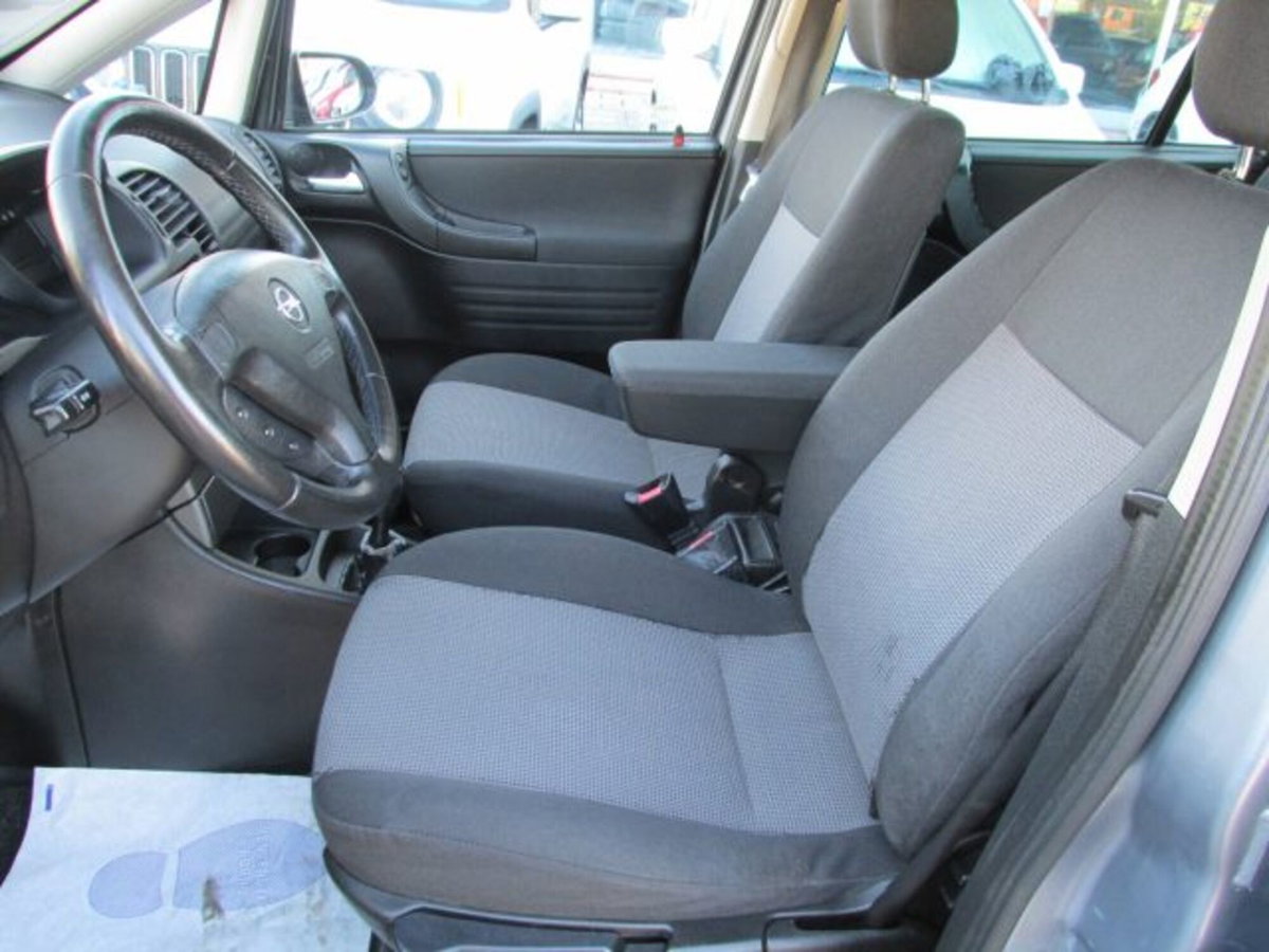 Opel Zafira 16V cat Eco M Fashion Line (9)