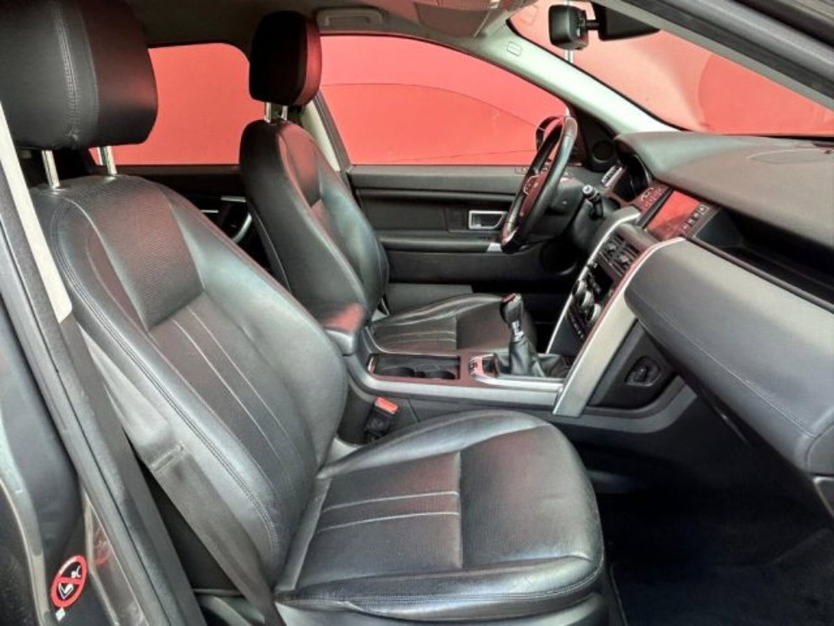 Land Rover Discovery Sport 2.0 TD4 150 CV Pure (12)