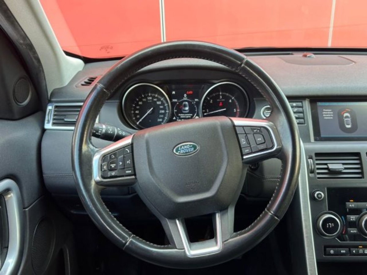 Land Rover Discovery Sport 2.0 TD4 150 CV Pure (18)