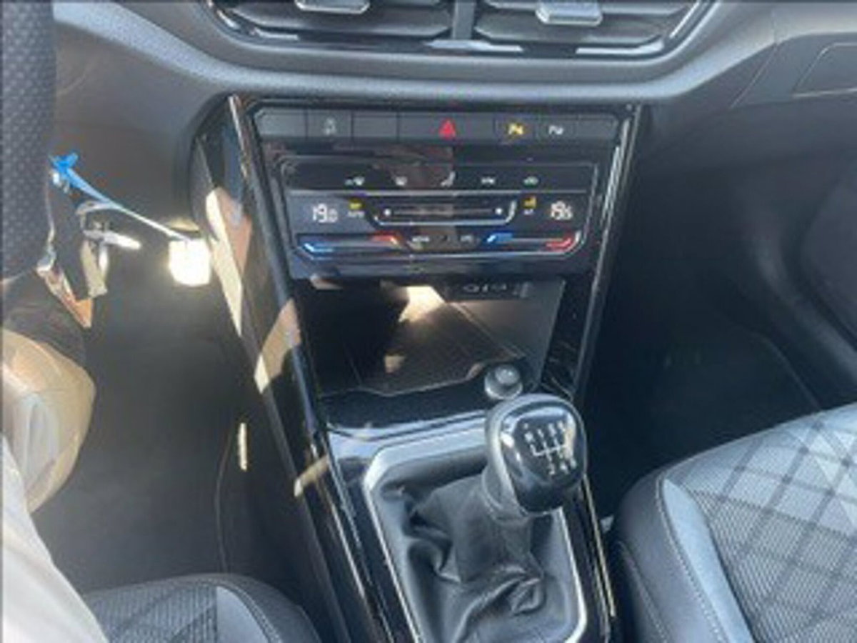 Volkswagen T-Roc 1.0 TSI R-Line (10)