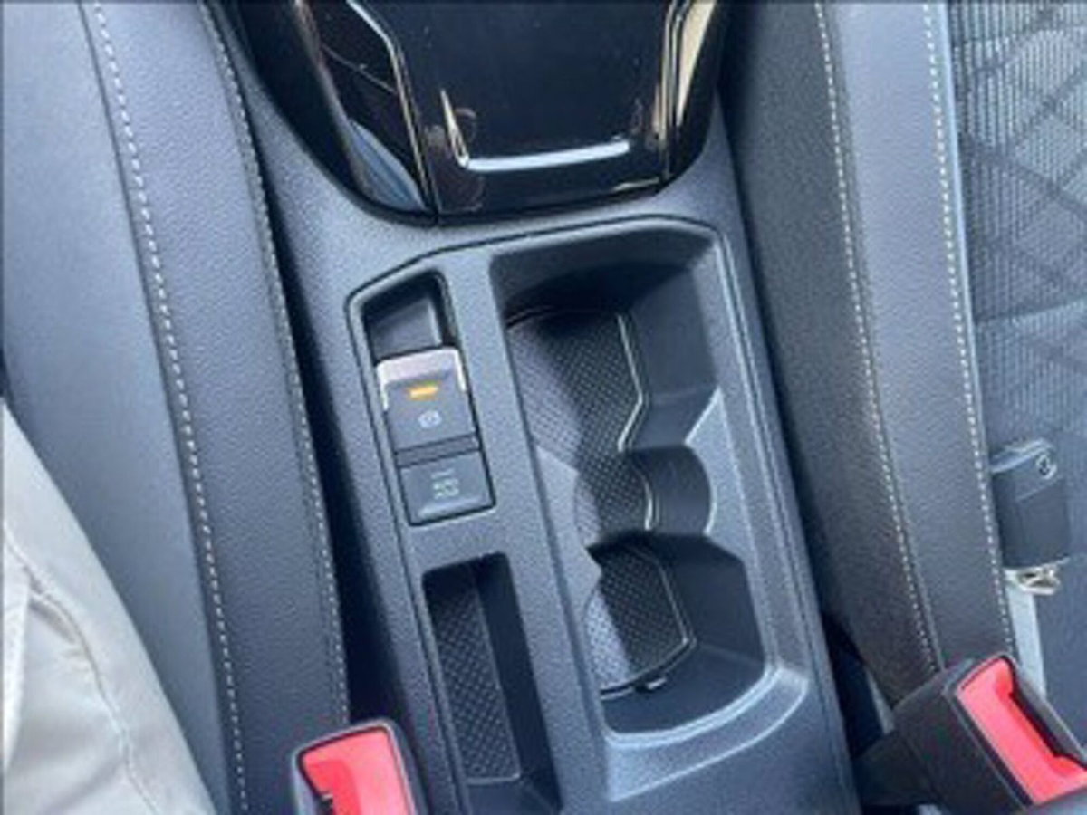 Volkswagen T-Roc 1.0 TSI R-Line (11)