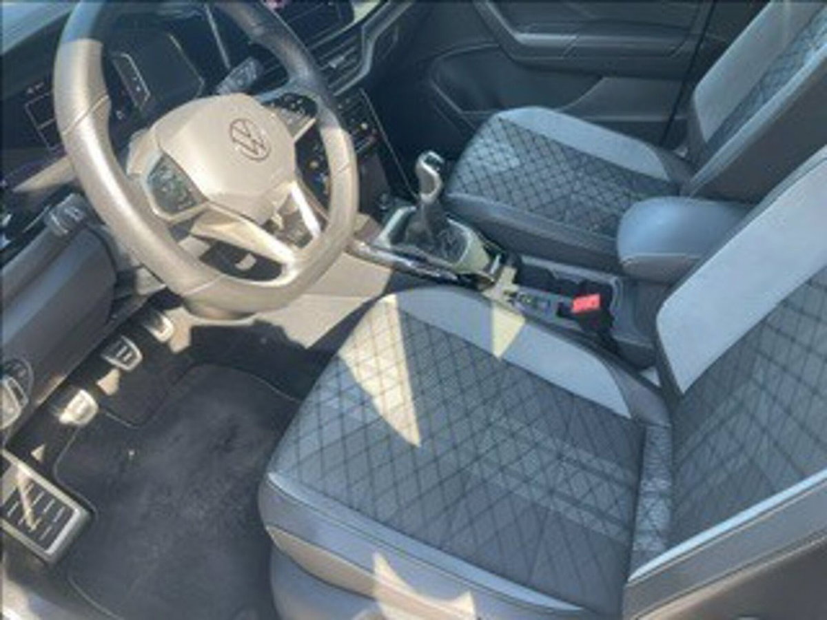 Volkswagen T-Roc 1.0 TSI R-Line (8)