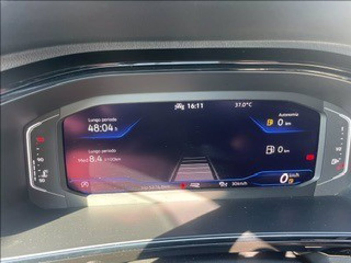 Volkswagen T-Roc 1.0 TSI R-Line (9)