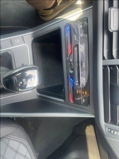 Volkswagen Taigo 1.5 tsi R-Line 150cv dsg (9)