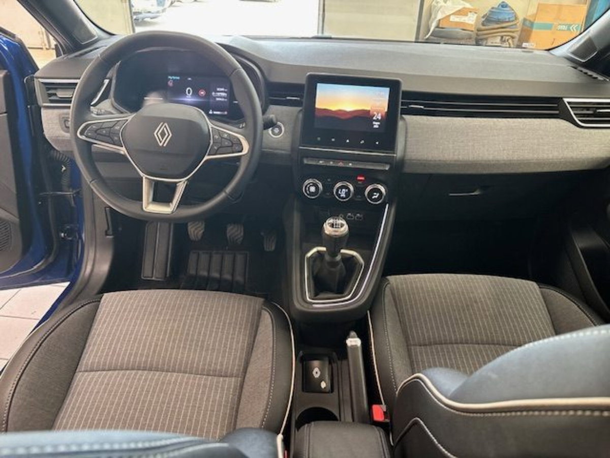 Renault Clio TCe 90 CV 5 porte Techno (15)