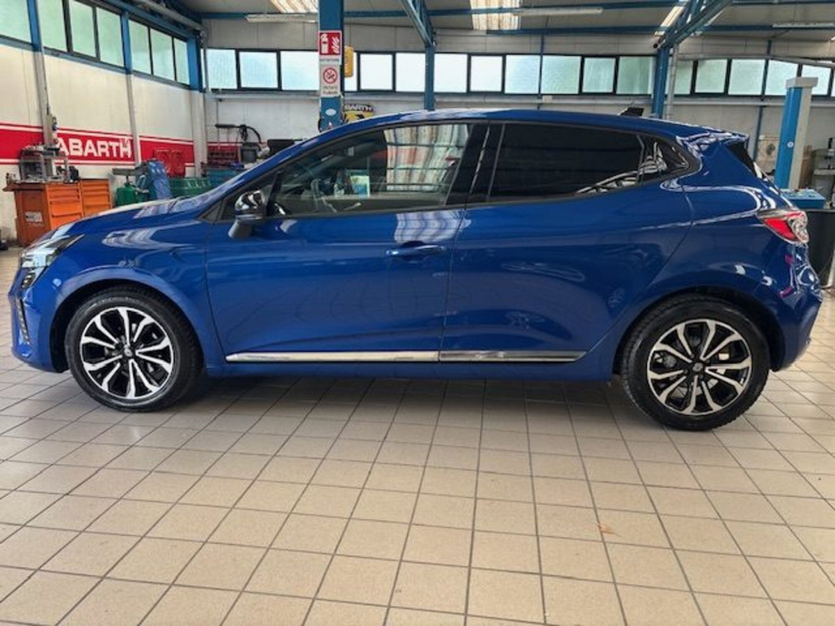 Renault Clio TCe 90 CV 5 porte Techno (8)