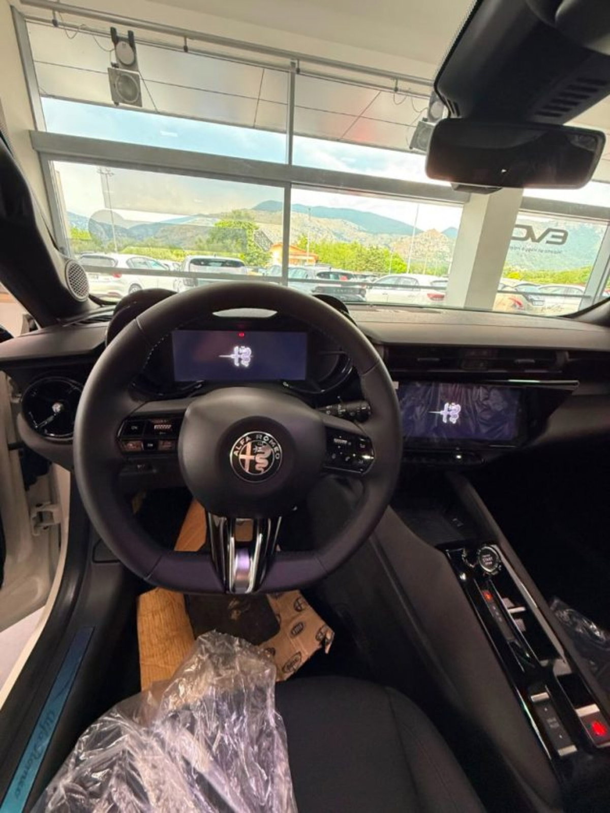 Alfa Romeo Junior 1.2 ibrida 145cv edct6 (11)