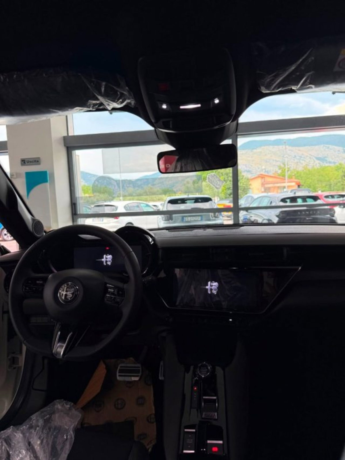 Alfa Romeo Junior 1.2 ibrida 145cv edct6 (14)
