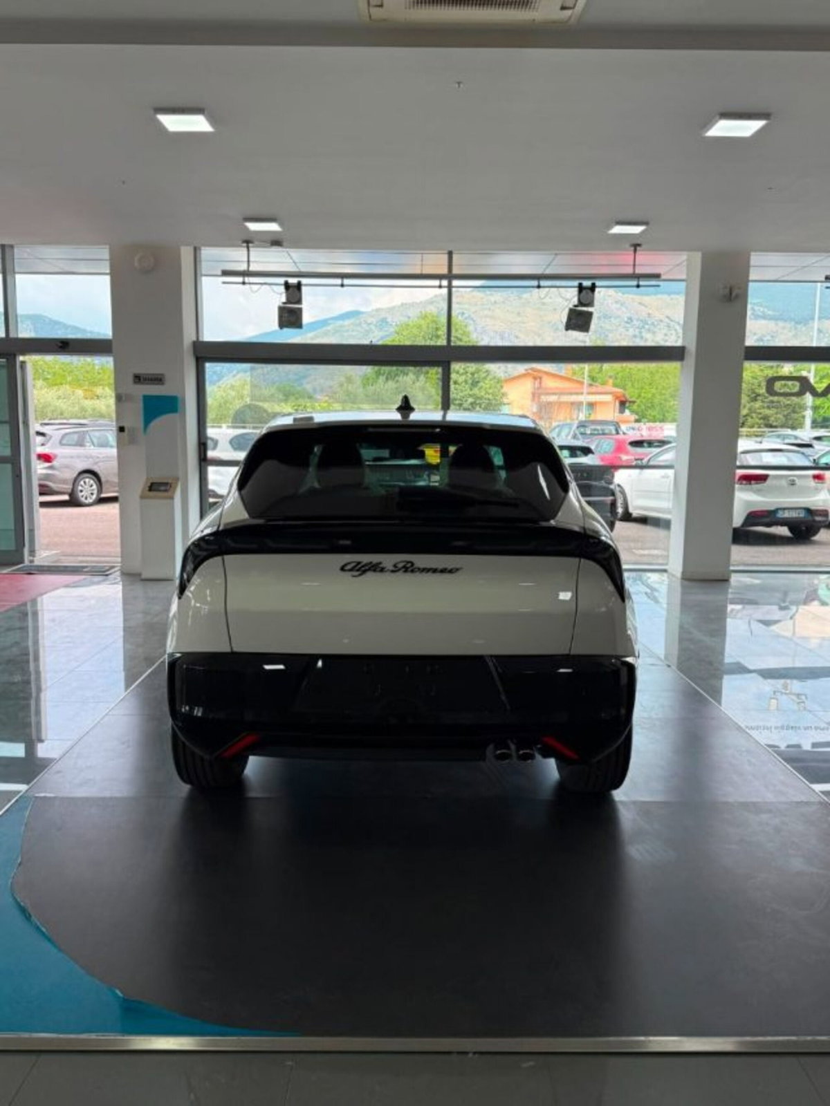 Alfa Romeo Junior 1.2 ibrida 145cv edct6 (3)