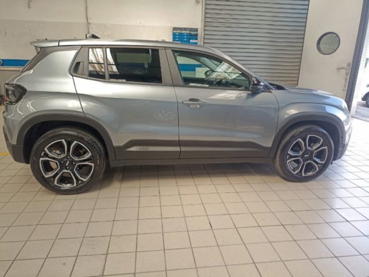 Jeep Avenger 1.2 turbo Summit fwd 100cv (6)