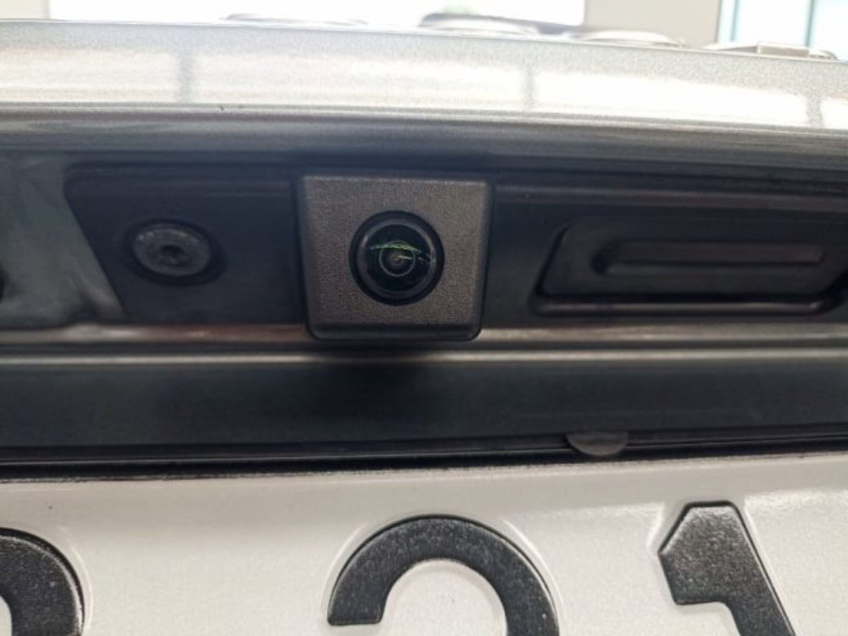 Jeep Avenger 1.2 turbo Summit fwd 100cv (9)