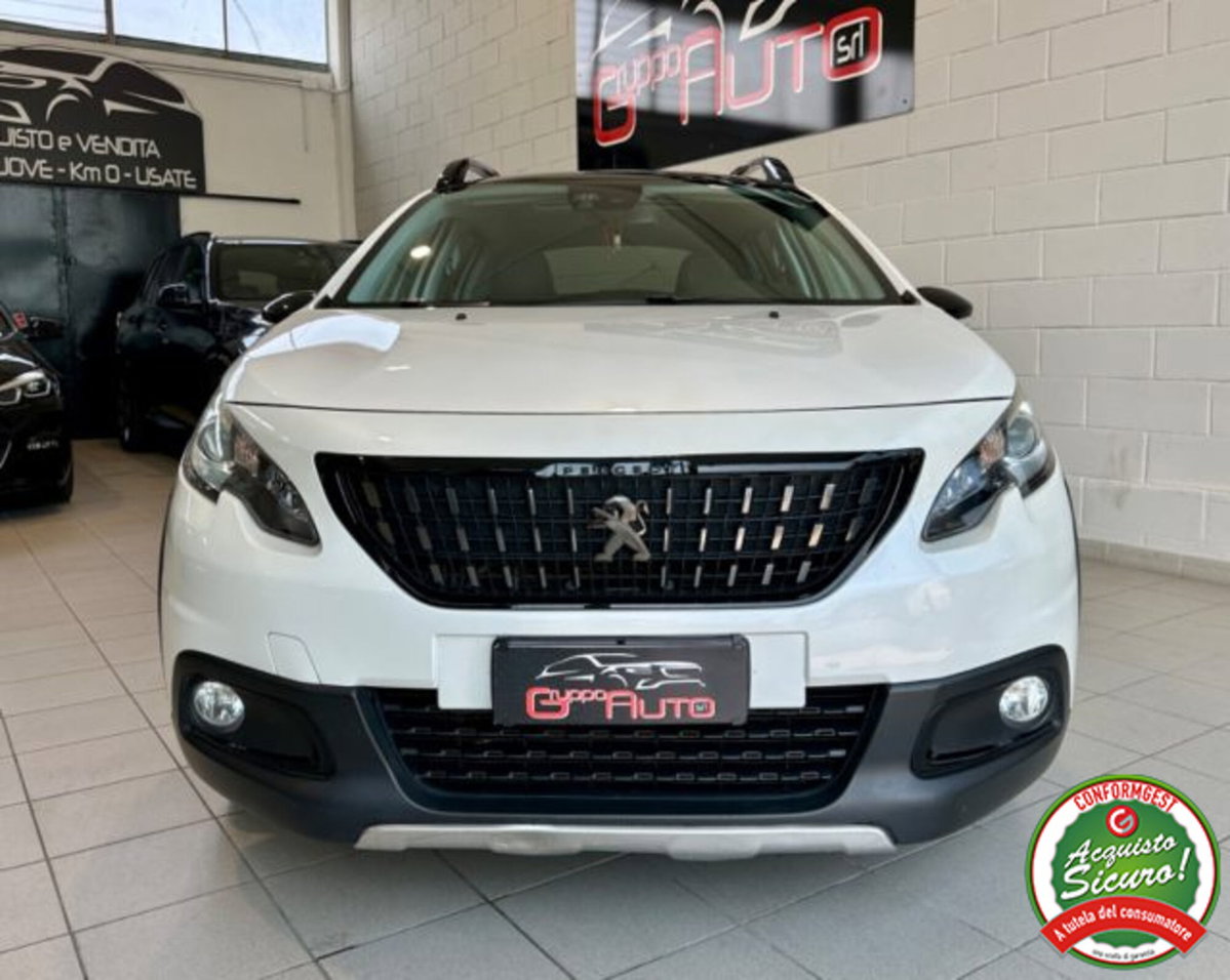 Peugeot 2008 BlueHDi 100 S&S GT Line (2)