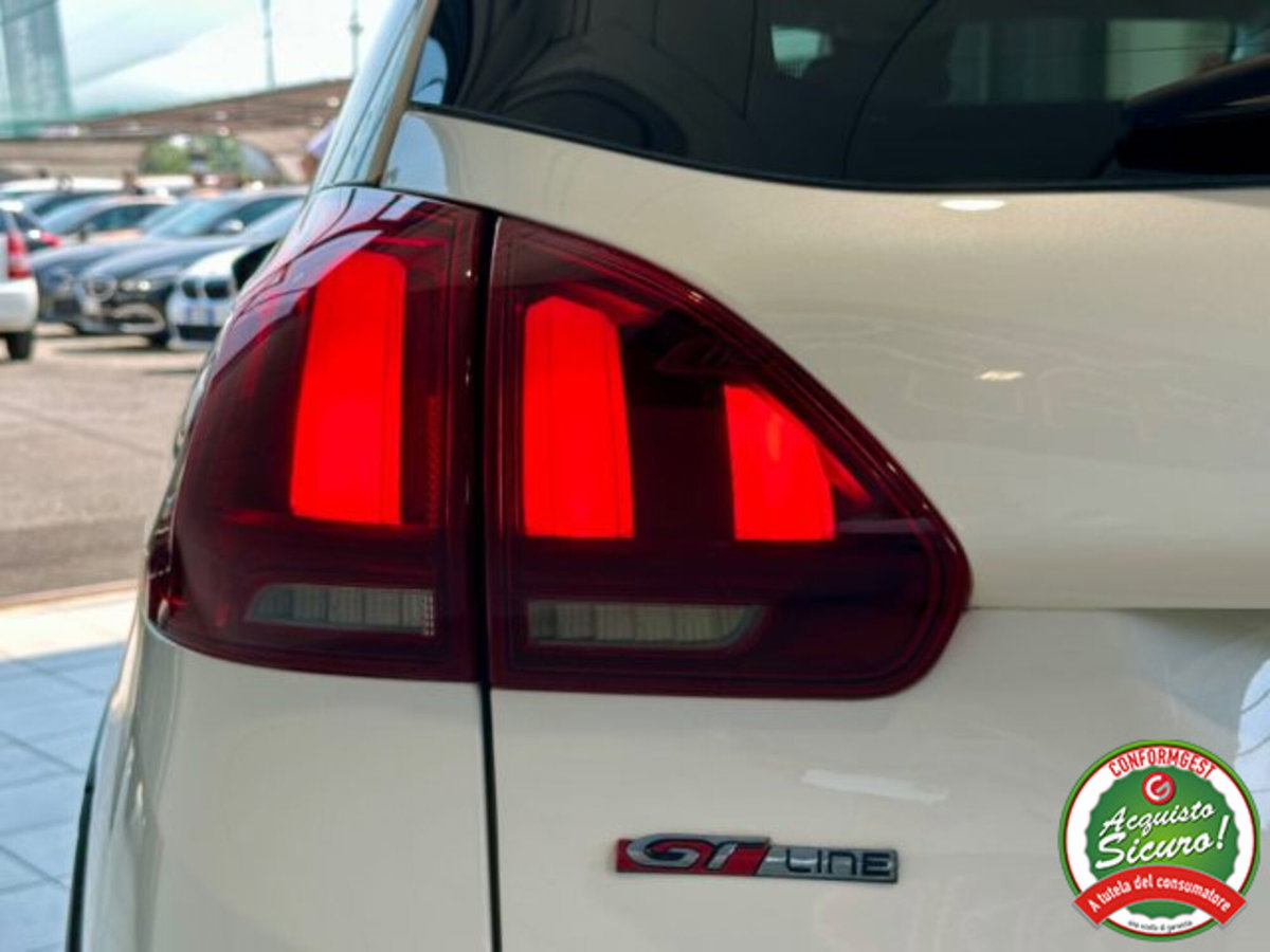 Peugeot 2008 BlueHDi 100 S&S GT Line (6)