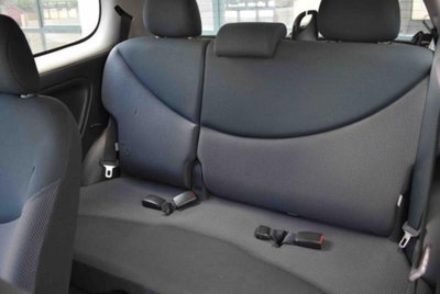 Toyota Yaris 16V cat 3 porte Sol (10)