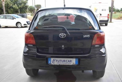 Toyota Yaris 16V cat 3 porte Sol (12)