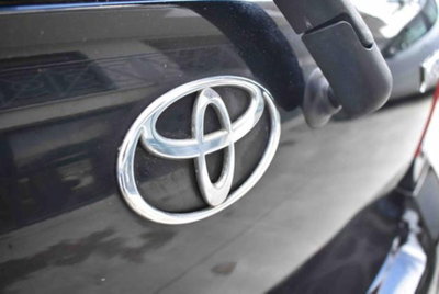 Toyota Yaris 16V cat 3 porte Sol (16)
